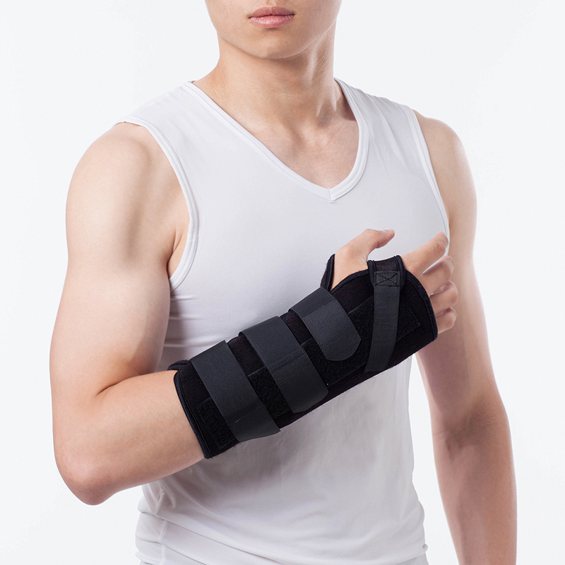Wrist brace with hot/cold gel pack